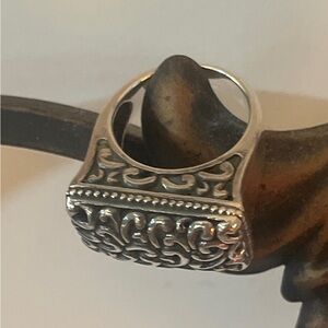 Elegant Sterling Silver Scrolled Ring